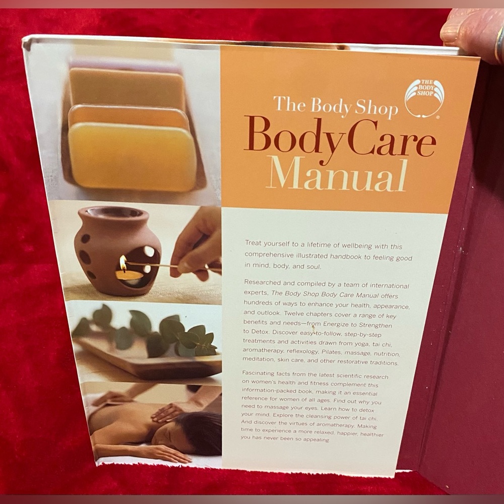 CLOSET CLEAN OUT 2 fitness self care books Hard Back Paleo Solution PERFECT 💪🥰🔥 - Picture 10 of 15